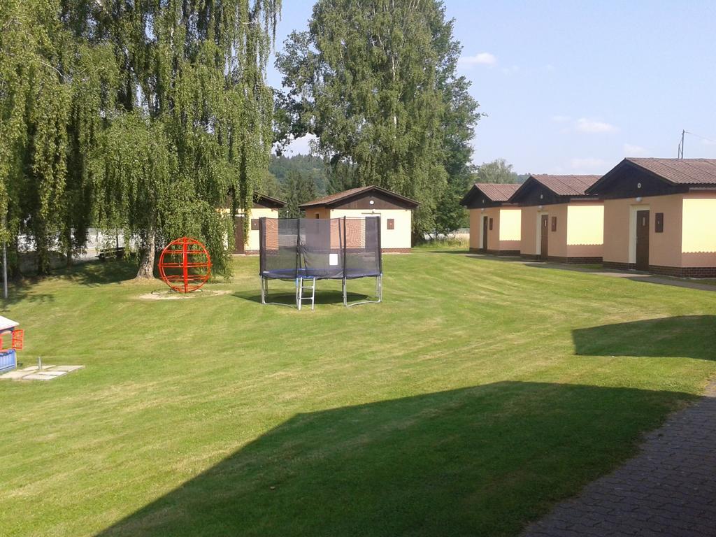 Sportcentrum Dvořák Villa Hluboká nad Vltavou Exterior foto